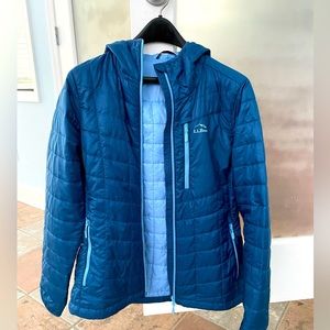 Women’s PrimaLoft L.L.Bean Marine Blue Jacket.